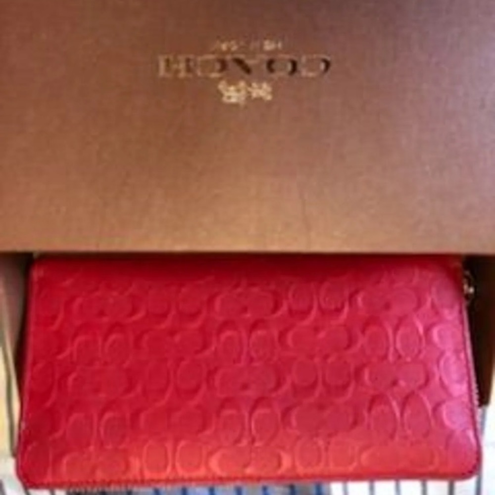 Coach wallet